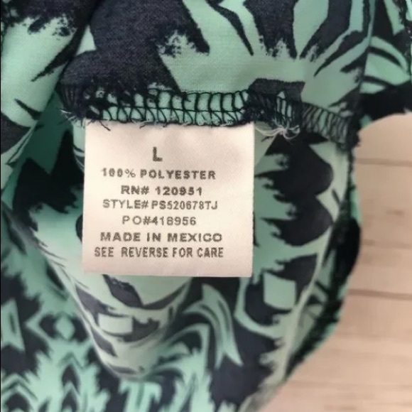 Pink Rose patterned short sleeve tee - Picture 2 of 4